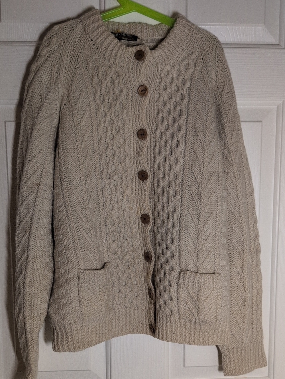 Irish Saimer vintage wool fisherman’s cardigan sweater. Made in Ireland 🍀